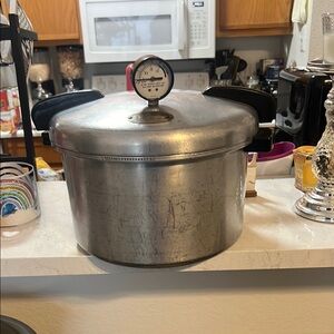 Stainless Steel Pressure Cooker